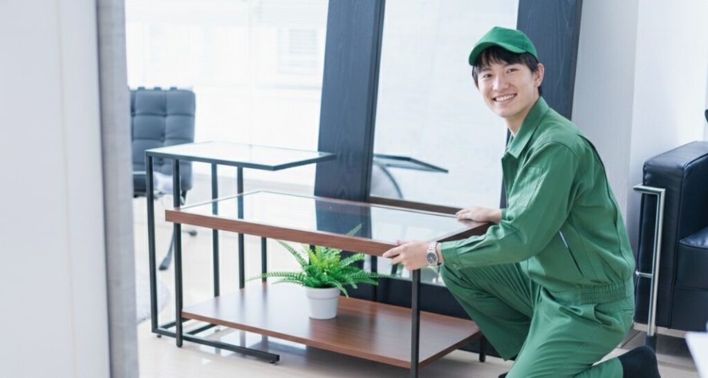 重い机の処分は不用品回収業者に任せて安心のイメージ画像
