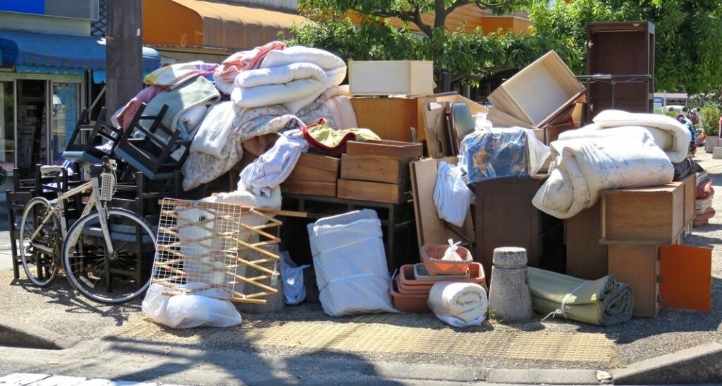 押入れの不用品は種類ごとにごみ区分が異なるのイメージ画像